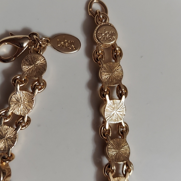 Joan River's Vintage Textured Gold/Beveled, Faceted Jewel Tone Crystal Bracelet - Picture 7 of 8